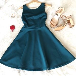 FOREVER 21 Circle Skater Flared Prom Formal Dress